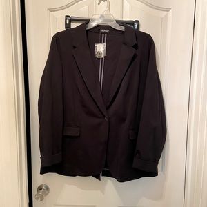 NWT WASHABLE Maurices black blazer